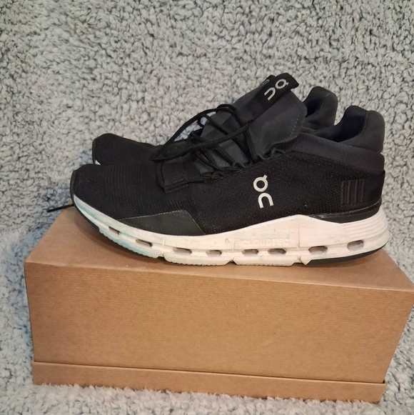 On Running Black and White Men's Sneakers - Picture 2 of 7